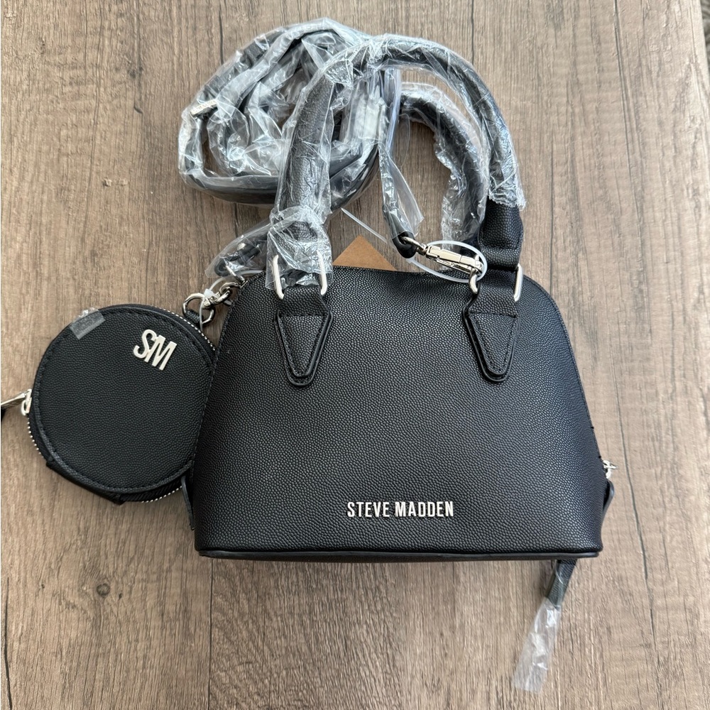 Steve Madden Black mini cross body NWT